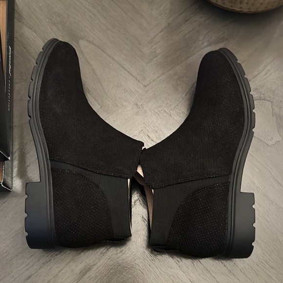 DR. SCHOLL'S Women's Nonstop Booties - Picture 6 of 16